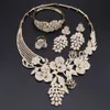 Mode Crystal Verklaring Ketting Bangle Ring Oorbel voor Dames Indiase Bruids Bruiloft Accessoires Decoratie Sieraden Sets H1022
