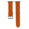 Titta på band Rem 38mm 40mm 44mm 42mm för iPhone Watch Band för Women Leather 6 5 3 SE 7 Series 41mm Armband Fashion Stripes 45mm Luxury Designer Prägling Ladies Mens Mens