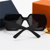 Commercio all'ingrosso lussuoso squisito unisex moda uomo e occhiali da sole da sole in metallo decorazione della guida di alta qualità Designer UV400 Occhiali per lenti UV400