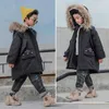 Moda Children's Parka Płaszcz Zima Wiatrówka Dla Chłopców Gruba Bawełniana Odzież Nastolatek Dzieci Kombinezony TZ930 H0909