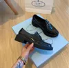 Mode Jurk Schoenen vrouwen bruiloft kwaliteit leer hoge hak platte Schoen zakelijke formele loafer sociale chunky Met Originele Doos