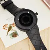 Orologio da uomo Sinobi Fashion Creative Casual Orologio da polso al quarzo importato dal Giappone Orologio unico con rotazione in silicone impermeabile Reloj Q0524