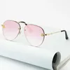 Дизайн бренда мода небольшие пчелиные солнцезащитные очки красочные заклепки очки женские путешествия Eyeglasses UV400 розовые женщины 2021