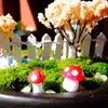 Figurenhandwerk für Haus 10PCs Künstliche Mini -Pilz -Miniaturen Fairy Garden Moos Terrarium Harz Handwerk Dekorationen 211105