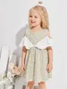 Kleinkind-Mädchen-Ditsy-Blumen-kaltes Schulter-Kittel-Kleid