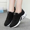 2022 casual plus size women's shoes Korean student cushion soft bottom breathable casual running shos flying woven sports shoe women M2028