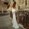 Proste pasy spaghetti Suknia ślubna Syrenka Sexy Backless V-Neck Długie Satynowe Suknie Ślubne bez rękawiczek 2021 Vestidos de Novia Bride Formalne sukienki