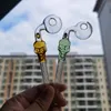 Water Pipe Bongs Красочный череп курить ручка 5.4 дюйма изогнутая рукой рециркулятор для стеклянного бонг нефтяной горелки трубы DAB буровой барабан кальян вниз