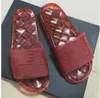 2021Designer Beach slippers Summer allblack color men women Cartoon Big Head slid slips Glue surface transparent crystal sandals PVC luxury Bath Ladies shoes 42