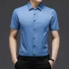 Solid Mens Camisa Verão Manga Curta Casual Camisas Homens Slim Negócios Trabalho Marca Camisas Não Ferro Ferro Formal Chemise Homme 210524