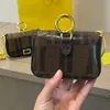 女性の財布ハンドバッグ財布ファッションチェーンメッセンジャーバッグパッチワーク印刷文字ゴールドハードウェアバックルミニバッグ