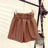 Frühling Neue Koreanische Stil Weibliche Sexy Leder Shorts Hohe Taille Lose Breite Bein Kurze Femme Elastische Gürtel 210323