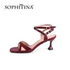 Sophitina Kvinnor Skor Sandaler Sommar Äkta Läder Square Toe Kit Heel Dressing Stylish Smalband Ankel Buckle Fo300 210513