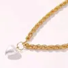 Pendentif Colliers Europe et États-Unis Chaîne épaisse Collier de perles baroques INS Style vent froid Accessoires de célébrités du Web
