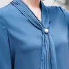Chemise bleue femmes printemps conception tempérament demi manches col en V en mousseline de soie Blouses bureau dames mode travail formel hauts 210604