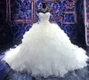 Abiti da spalla da abbracci da abbraccio per perline Abiti da sposa Abito Principessa Corsetto Sweetheart Organza Ruffles Cathedral Train Bridal Abito da sposa più dimensioni personalizzate