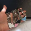 2021 European American Street Fashion inverterad triangel bokstav Chokers halsband män och kvinnor kall vind hiphop silver nyckelbenskedja nät röd explosion hög kvalitet