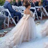 Fashionmia elfenben vit puffy tulle spets boll klänning blomma flicka klänningar långärmad prinsessan illusion bröllopsfest med bågar 210724