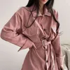Mini vestidos retro de pana de un solo pecho para mujer primavera otoño manga larga cuello vuelto Sexy Vestido corto con cinturón bolsillo 210514
