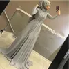 2022 이슬람 이브닝 드레스 회색 쉬폰 긴 소매 아플리케이션 페르시 Tassel Abaya Kaftan Dubai Prom 가운