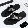 2021 Mode Sandales en cuir noir Mules Abeilles Summers Slide Sandales à chaîne plate glissantes Large T-bar Casual Beach Slip Sandals20