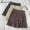 Été Mini jupe plissée femmes Style coréen blanc noir Floral mousseline de soie une ligne taille haute soleil Shorts femme 210421