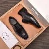 A1 2021 Hommes Mocassins Italien Affaires Formelles Chaussures En Cuir Verni Bout Pointu Homme Robe Chaussures Oxfords Mariage Fête Porter Chaussures Hommes