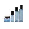 pompe de bouteille de lotion bleue