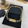 2021 العلامة التجارية أزياء المجوهرات مجموعة سميكة سلسلة سلسلة فاتحة اللون الذهب Crystal Crystal Scoker Bracelet C اسم رسالة أسود الجلود 5221574