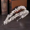 Tuanming White Pearl Crystal Bridal Hairbands Tiaras Bröllop Crown Headband för brud smycken tillbehör slitage 210707