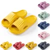 PK Summer tofflor Slides skor Män Kvinnor Sandal Plattform Sneaker Mens Kvinnor Röd Svart Vit Gul Slide Sandaler Trainer Utomhus Inomhus Slipper Yardage 36-45