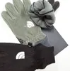 Nowy wysokiej jakości rękawice damskie Europejski projektant mody Ciepła rękawica Drive Drive Sports Mittens Mirma Mirma są dostępne w wielu stylach 10