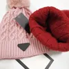 Cappello invernale caldo spesso per adulti per donna Cavo elasticizzato morbido lavorato a maglia Pom Poms Berretti Cappelli Skullies da donna Berretto da sci da ragazza