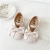 Kid's Little Girls Grace Punta tonda Bowtie Scarpe in pelle Elegante Bambini Student Party Traspirante Principessa Scarpe morbide piatte Nuovo X0703