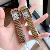 Orologi di marca di moda Donna Lady Girl Rettangolo Numeri arabi Quadrante Stile Acciaio Metallo Orologio da polso di buona qualità C642159