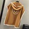 Cappotto maglione senza maniche da donna allentato può essere impilato per indossare abiti firmati da capo allentato casual dal design alla moda lavorato a maglia