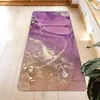 beau tapis de yoga