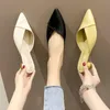 Tofflor 2021 kvinnors skor sommarkoreansk stil pekade tå baotou bär halva drag damer vinglas med sandaler och