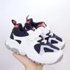 2022 Babyskor Nyfödda pojkar och flickor Crib Soft-Soled Children's PU Sneakers