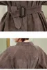 Vestes pour femmes Turn Down Col Office Lady Long Sleeve Corduroy Manteau Femme E109 210602