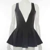 Hugcitar 2021 Mouwloze Solid Diepe V-hals Backless Rits Mini Jurk Lente Zomer Damesmode Sexy Party Club Clothings Y1204