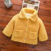 Winter Baby / Peuter Unisex Cutie Fluff Solid Pocket Lange mouw Jas voor 18 M-6Y Kinderkleding 210528
