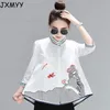 Printemps été broderie imprimer Blouses femmes décontracté trois quarts manches mode Blouse petit haut pour les femmes JXMYY 210412