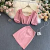 Zomer elegante retro vierkante hals bladerdeeg mouw korte top twee stuk set vrouwen hoge taille slanke tops met rok pak 210420