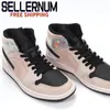 Scarpe Jumpman 1 Medio Polvere sporca Iridescente Beige Black High Top Sneakers Mens Luxus des Chaussures Schoenen