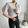 Sommarpuffhylsa Stickad Pullover Tröja Kvinnor V-Neck Solid Slim Korean Fashion Tops Jumpers Femme 210514