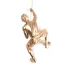Wall Art Hanging Resin Climbing Man Mount Pendant Industrial Style Iron Wire Decoration Sculpture Figures Retro Statue Gift 210414