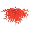 カスタムメイドのダイニングテーブルランプモダンアートガラスシャンデリア赤い色の手作りの吹き付け装飾的なクリスタルチェーンペンダントライト24または28インチ