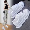 Mode Vit Skor Tjock Bottom Board Sport Sneakers Trendiga Kvinnors Casual Trainers Utomhus Jogging Walking Storlek 36-40