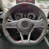 Nissan rogue 2017-2021 Nissan altima 2019-2021 nieuwe koolstofvezel en zwart suède stuurwiel handnaaihoes9184479